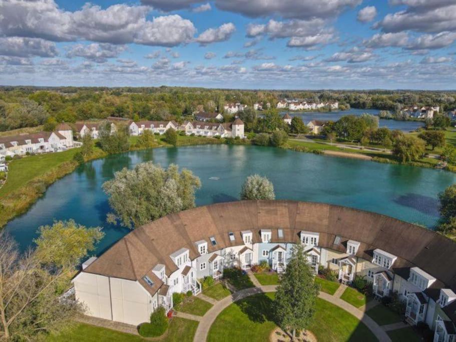 Charming Lake House Nature Retreat In Cotswold Water Park, South Cerney Near Cirencester Esterno foto